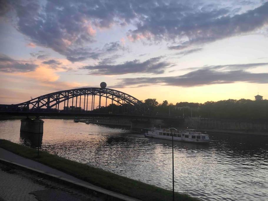 Zachod Slonca Nad Wisla Apartment คราคูฟ ภายนอก รูปภาพ